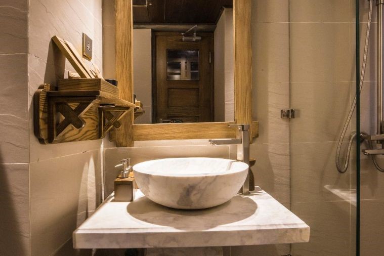 Deluxe Twin Valley view